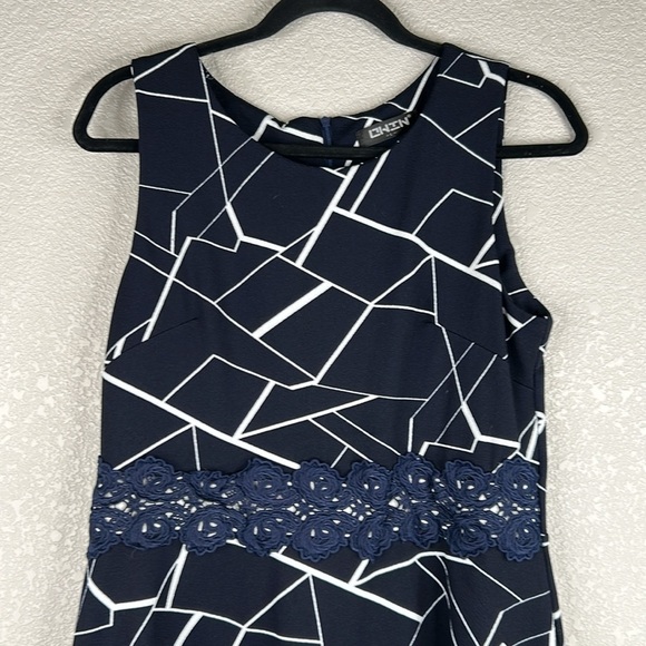 Owin Blue & White Geo Print with Lace Waist Sleeveless Midi Dress Size Large - Picture 2 of 7